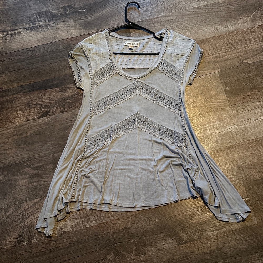 Knox Rose Light Gray Lace Detail Blouse